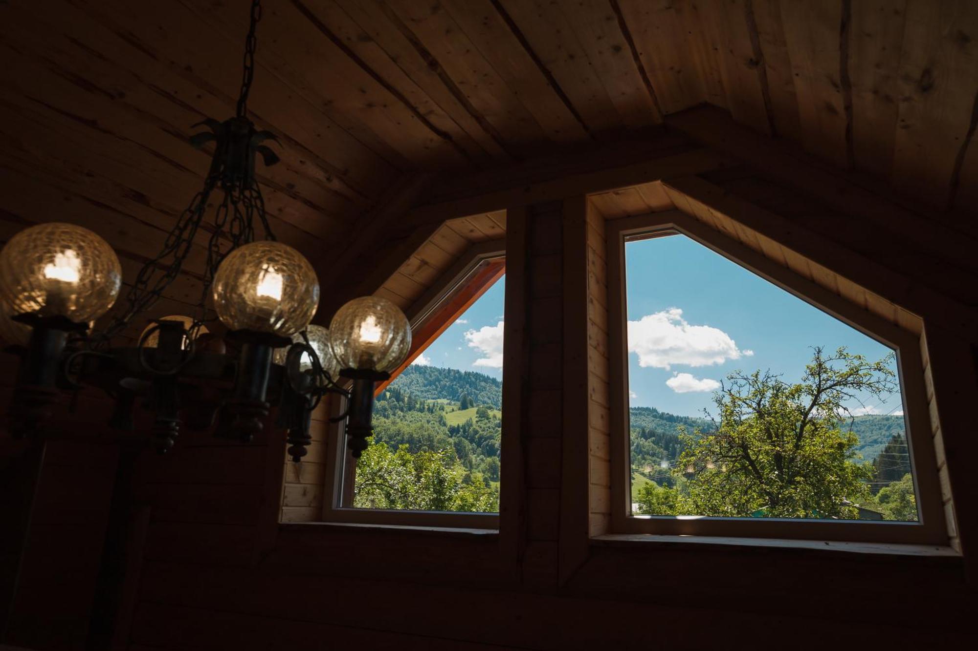 Хата Різьбяра Villa Byalobereska Room photo