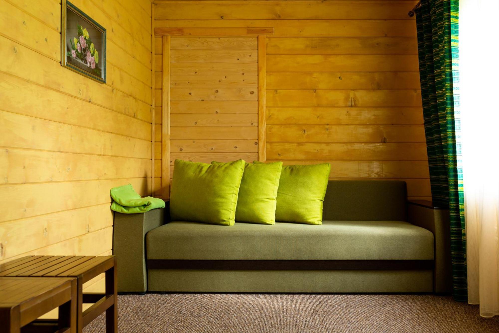 Хата Різьбяра Villa Byalobereska Room photo